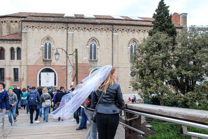 auf dem ponte dell'accademia